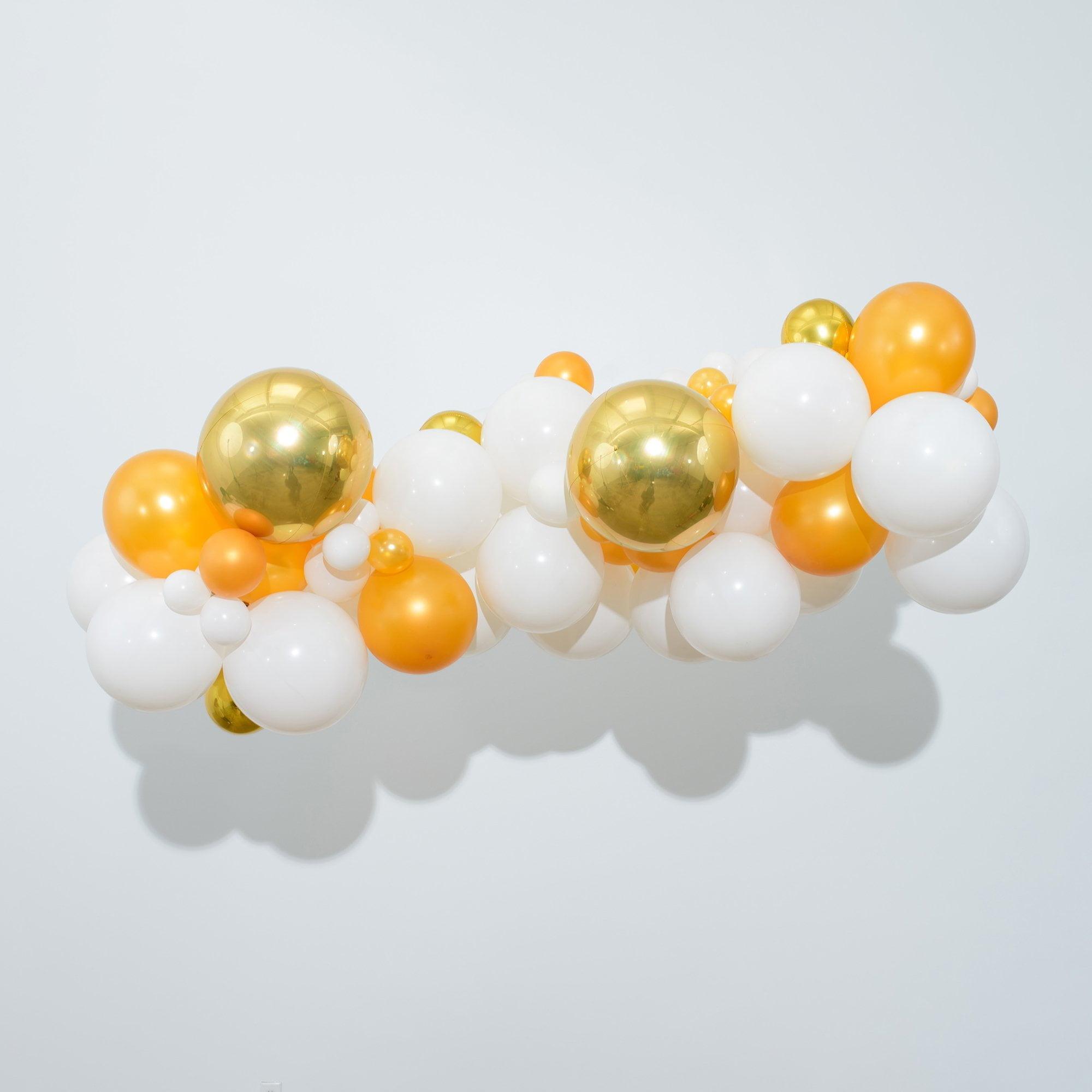 White & Gold Garland - Image 2